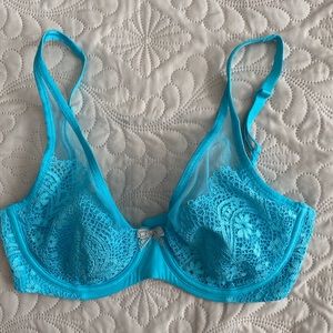 Victoria Secret Body unlined Demi bra